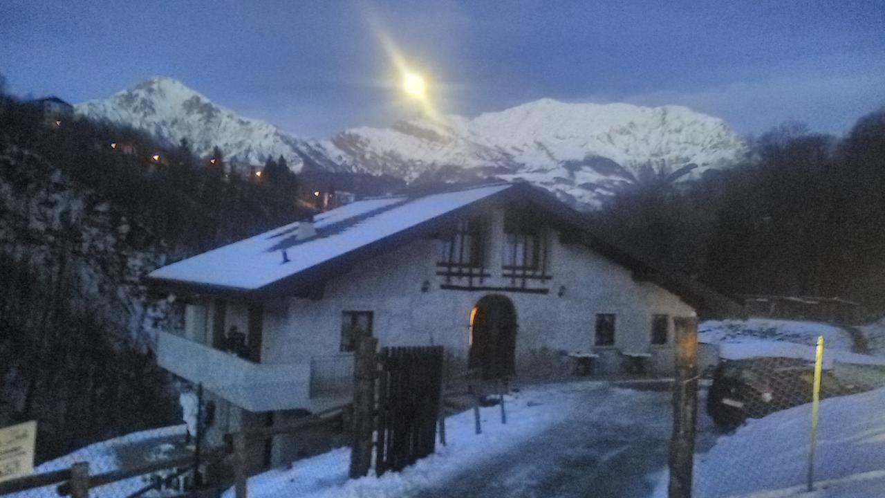 Agriturismo Cascina Cornella Cremeno Buitenkant foto